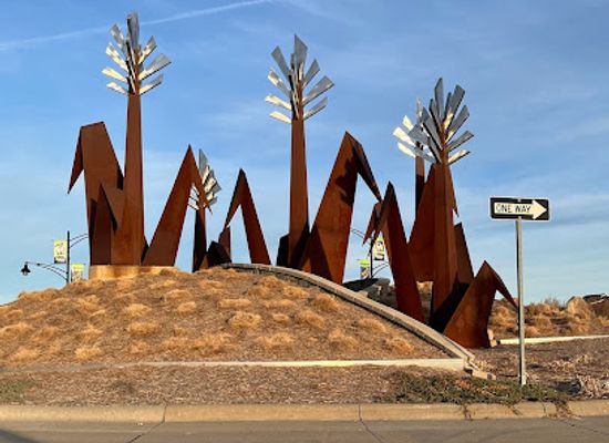 iowa/corn-belt/landmark/cornhenge