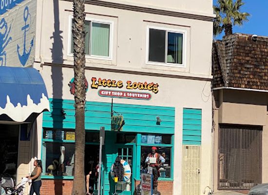 california/oceanside/landmark/little-louies-gift-shop