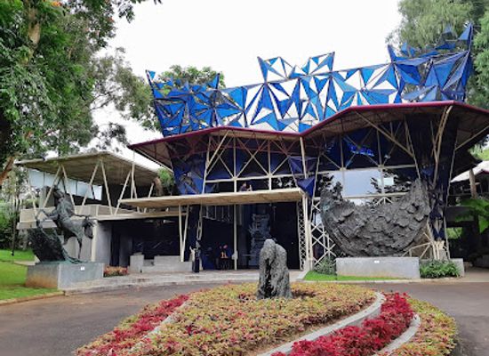 indonesia/bandung/landmark/nuart-sculpture-park