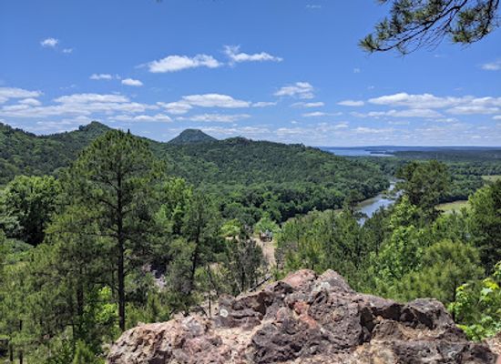 arkansas/southwest-arkansas/landmark/pinnacle-mountain-state-park