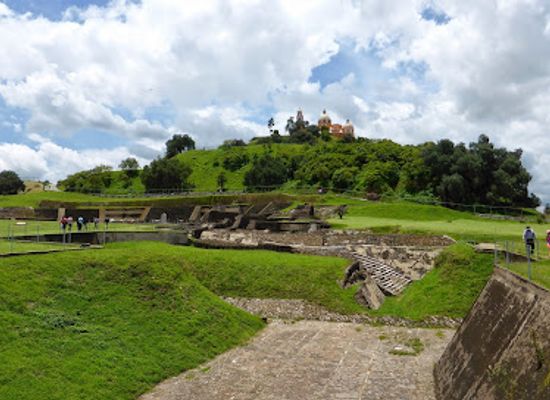 mexico/pacific-coast/landmark/zona-arqueologica-de-cholula
