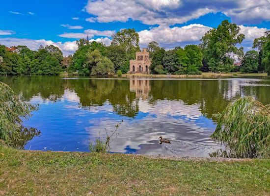 germany/taunus/landmark/schloss-park