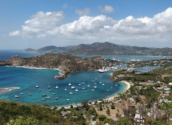 antigua-and-barbuda/saint-philip/landmark/carpenter-rock-trail-antigua