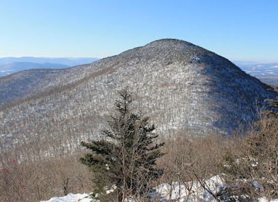 new-york/hunter-mountain/landmark/black-dome