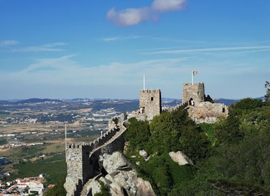 portugal/beira-litoral/landmark/the-moorish-castle