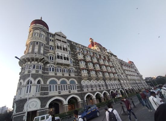 india/mumbai/colaba/landmark/colaba-market
