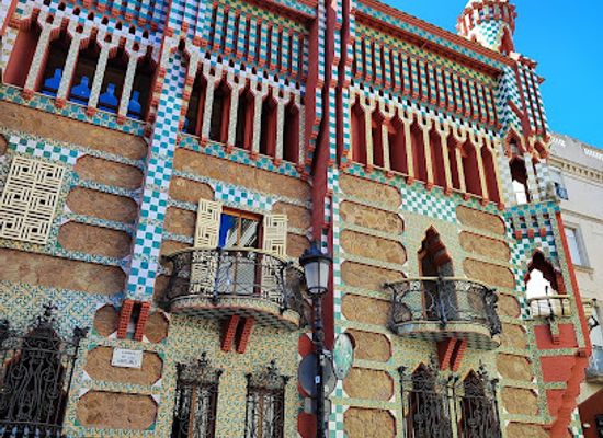 spain/barcelona/landmark/casa-vicens-gaudi