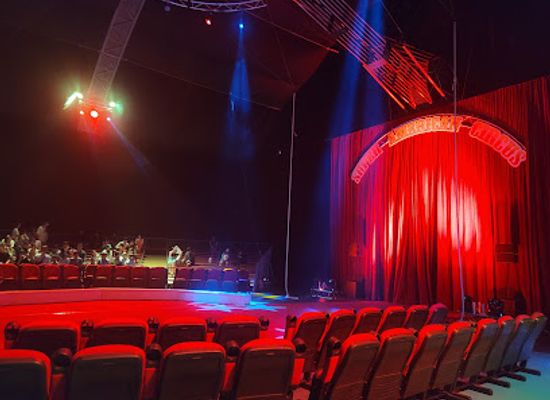 guam/tamuning/landmark/super-american-circus-pic