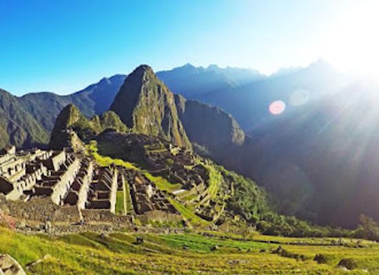 peru/machu-picchu/machu-picchu-pueblo/landmark/manco-capac-square