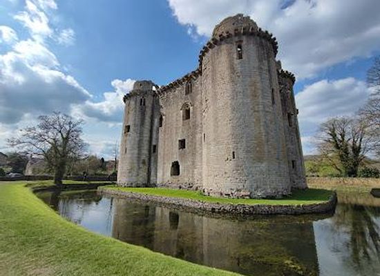 united-kingdom/bristol/landmark/nunney-castle
