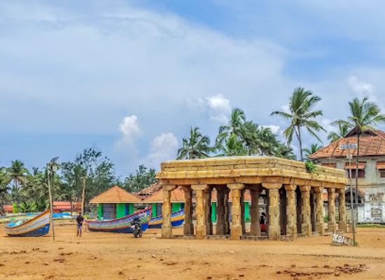 india/trivandrum/landmark/aarattu-mandapam