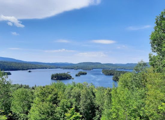 new-york/adirondack-mountains/landmark/adirondack-experience-the-museum-on-blue-mountain-lake