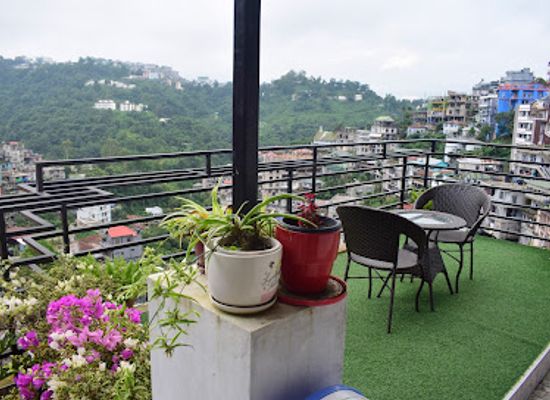 india/aizawl/landmark/hotel-dinthar-zara
