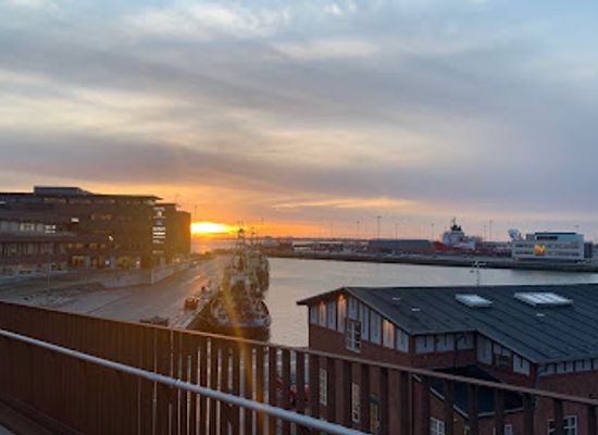 denmark/esbjerg/attraction/gangbroen-over-toldbodvej-esbjerg-havn