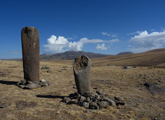 armenia/vayots-dzor/landmark/ghegam-ridge