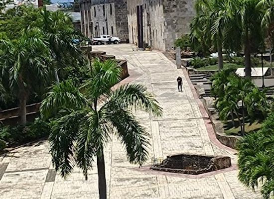 dominican-republic/cibao-valley/landmark/alcazar-de-colon