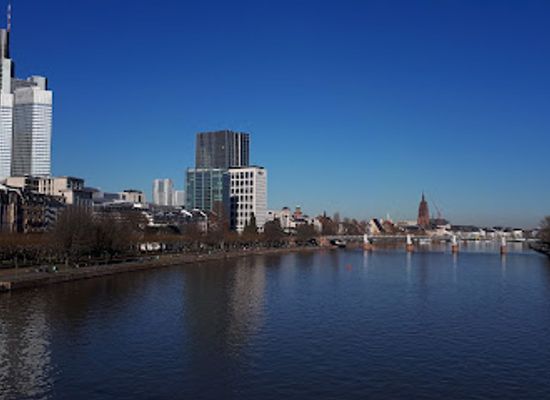 germany/frankfurt/landmark/main-eiserner-steg