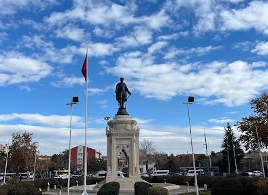 turkiye/konya/landmark/ataturk-monument