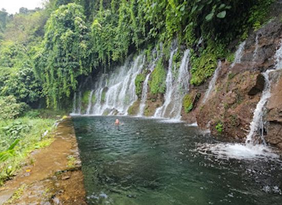 el-salvador/western-region/landmark/chorros-de-la-calera