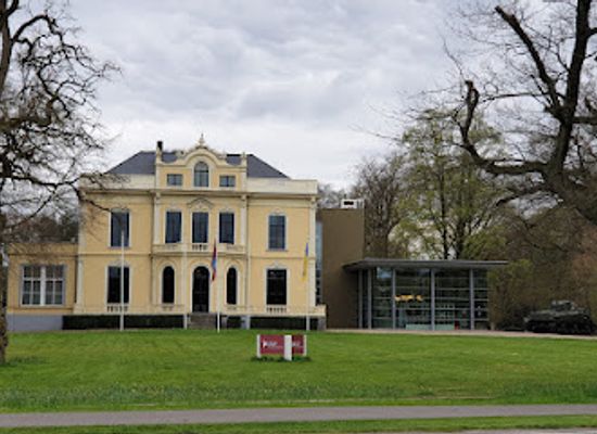 netherlands/arnhem/landmark/airbornemuseum-hartenstein