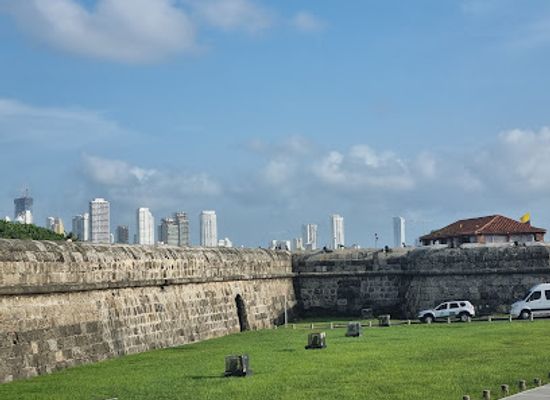 colombia/cartagena/bocagrande/landmark/las-bovedas