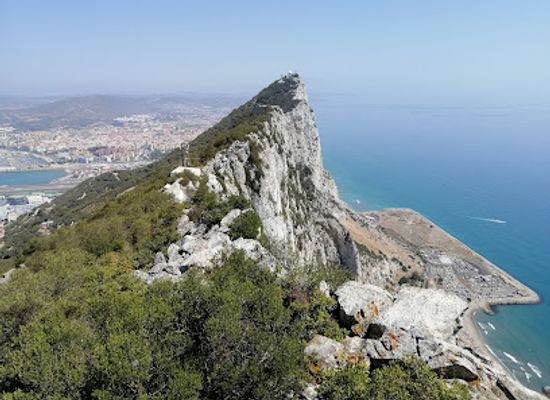 gibraltar/upper-rock-nature-reserve/landmark/rock-gun-battery