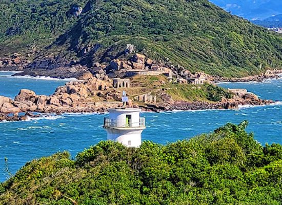 brazil/florianopolis/landmark/naufragados-beach