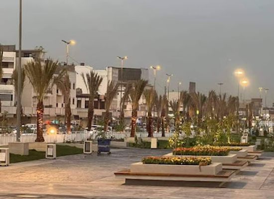 iraq/baghdad/al-karada/landmark/tahrir-monument