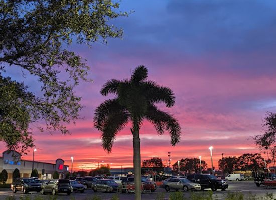 florida/cape-coral/landmark/milton-plaza