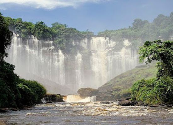 angola/zambezi-basin/landmark/calandula-falls