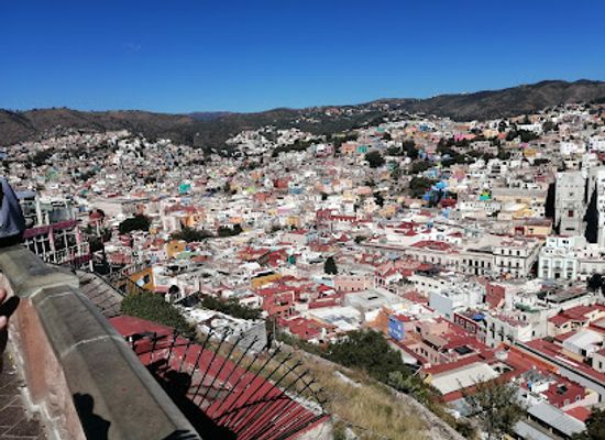 mexico/guanajuato/la-presa/landmark/mirador-presa-de-la-olla
