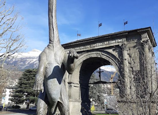 italy/val-d-aosta/landmark/area-megalitica-di-saint-martin-de-corleans