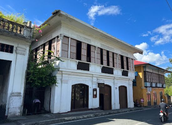philippines/calabarzon/landmark/galleria-taal
