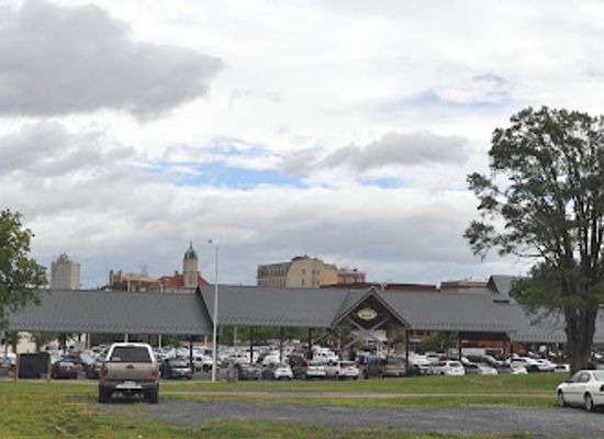 virginia/harrisonburg/landmark/harrisonburg-farmers-market