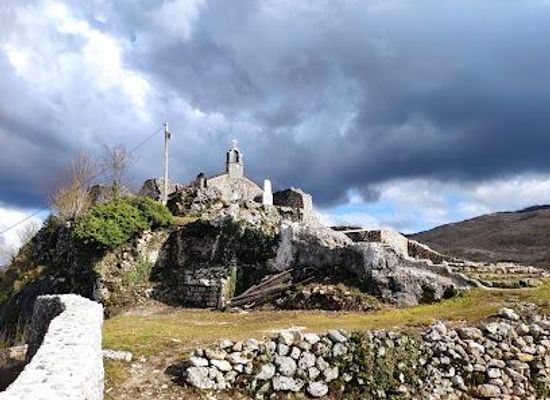 montenegro/kuci/landmark/medun