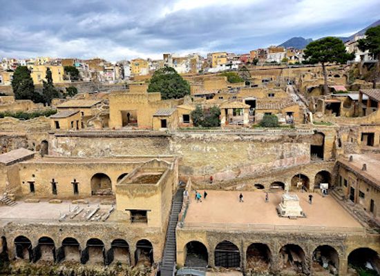 italy/herculaneum/landmark/archaeological-park-of-herculaneum