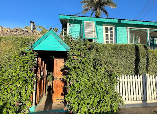 guatemala/caribbean-coast/landmark/the-guava-limb-restaurant-cafe