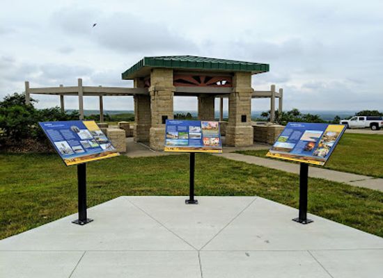 kansas/manhattan/landmark/konza-prairie-kansas-valley-lookout-point