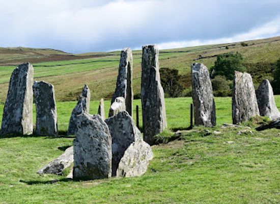 united-kingdom/dumfriesshire/landmark/cairn-holy-chambered-cairn
