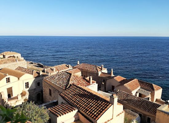 greece/monemvasia/landmark/emvasis-cafe-cocktail-bar-u