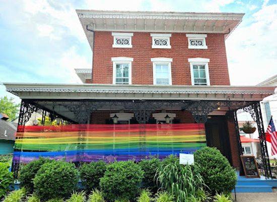 new-jersey/lambertville/landmark/under-the-moon-cafe