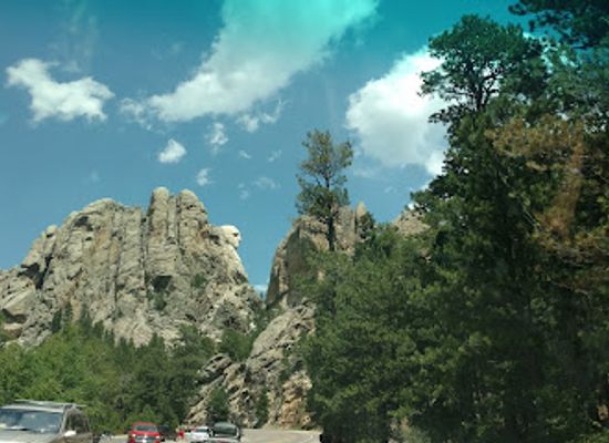 south-dakota/black-hills-national-forest/landmark/wrinkled-rock-climbers-trailhead