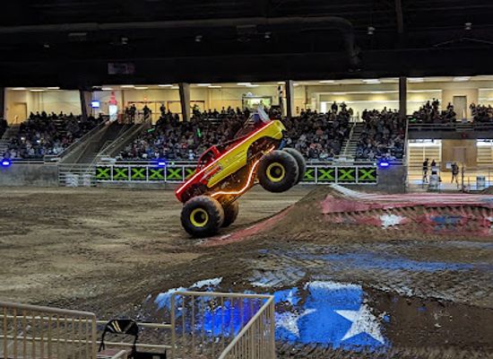 oregon/crook-county/landmark/deschutes-county-fair-expo-center