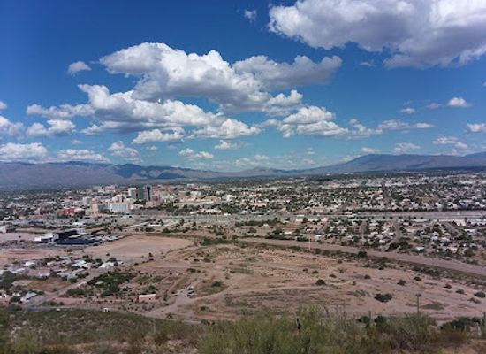 arizona/saguaro-national-park/landmark/santa-cruz-river-park