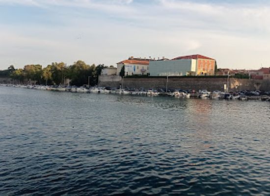 croatia/zadar/landmark/museum-of-ancient-glass