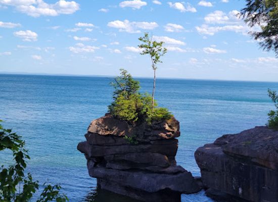 wisconsin/bayfield/landmark/madeline-island-ferry-line