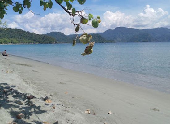indonesia/papua/landmark/pantai-amai
