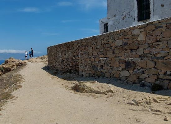 greece/mykonos/psarou/landmark/armenistis-lighthouse