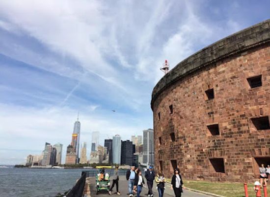 new-york/new-york-metropolitan-area/landmark/castle-williams