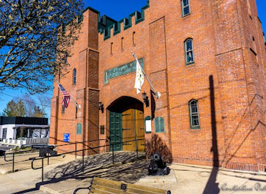 rhode-island/east-greenwich/landmark/varnum-memorial-armory